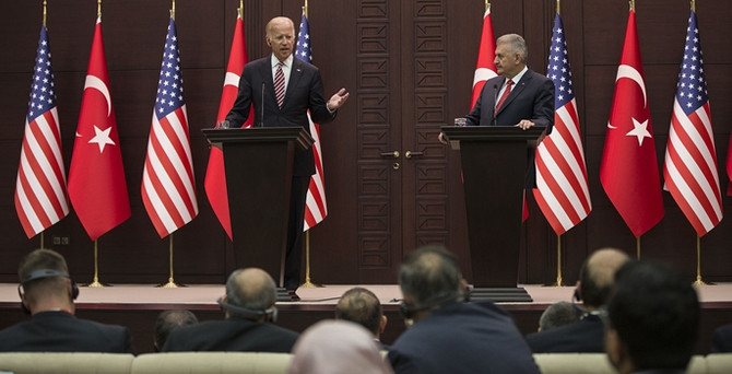 'PYD, Fırat'ın batısına geçmeyecek'