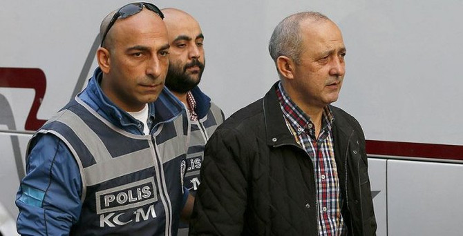 İzmir eski emniyet müdürü gözaltında