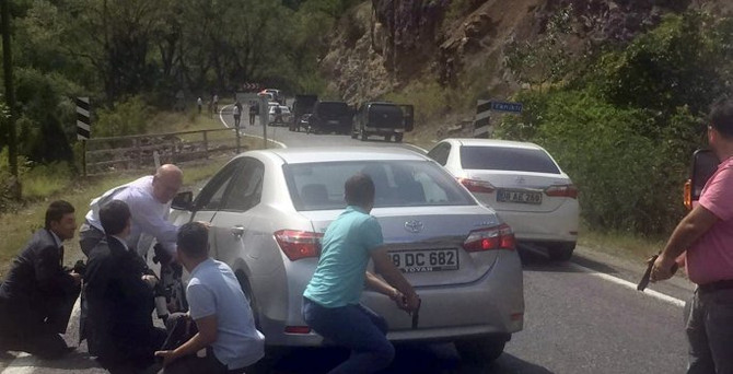Kılıçdaroğlu'nun konvoyuna silahlı saldırı