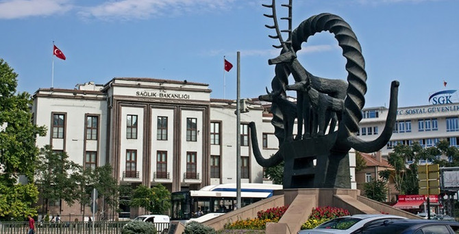 Askeri hastaneler Sağlık Bakanlığı'na bağlandı