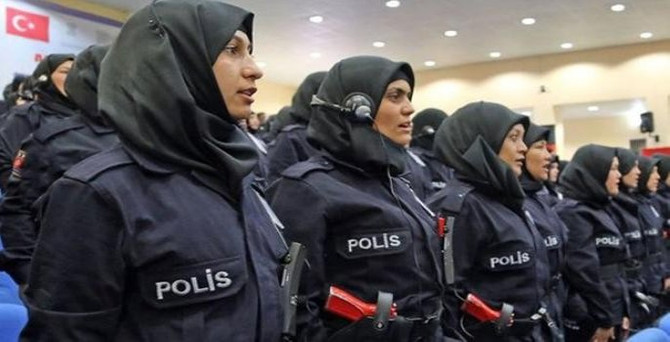 Kadın polislere başörtüsü serbestliği getirildi