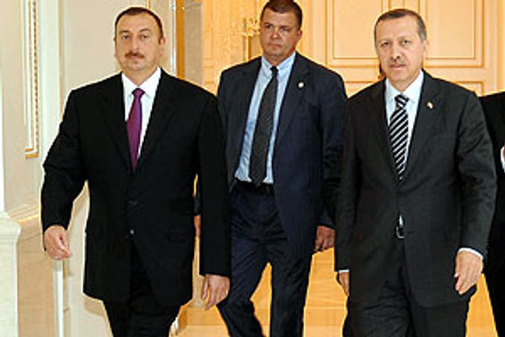 Azerbaycan 'Platform'a destek verdi