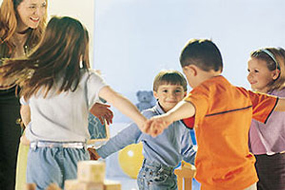 Minikler bugün okulla tanışıyor