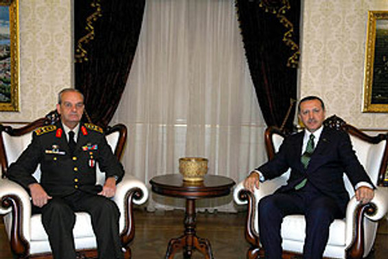 Erdoğan, Org. Başbuğ görüşmesi başladı