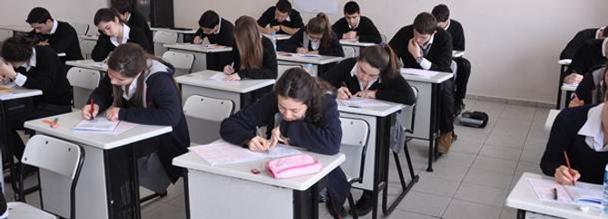 "Okullara mescit açılsın" başvurusu
