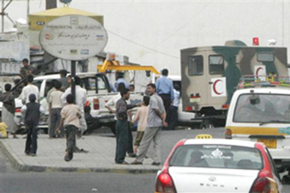 Yemen'de İngiliz diplomat konvoyu saldırıya uğradı