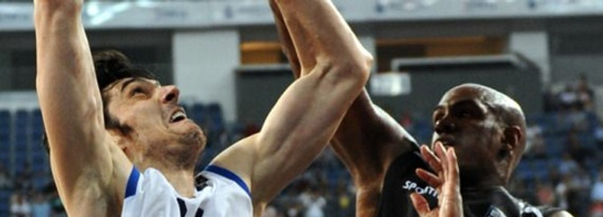 Anadolu Efes: 90 - Beşiktaş: 74