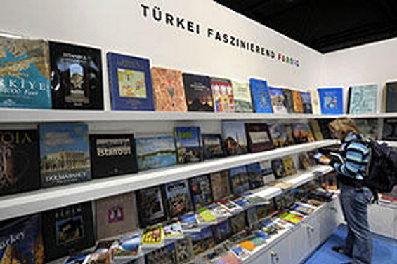 28 Istanbul Kitap Fuari Acildi Gundem Haberleri