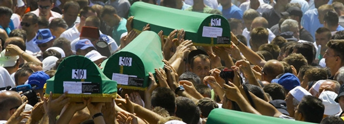 Dünya Srebrenitsa'dan ders çıkarmadı