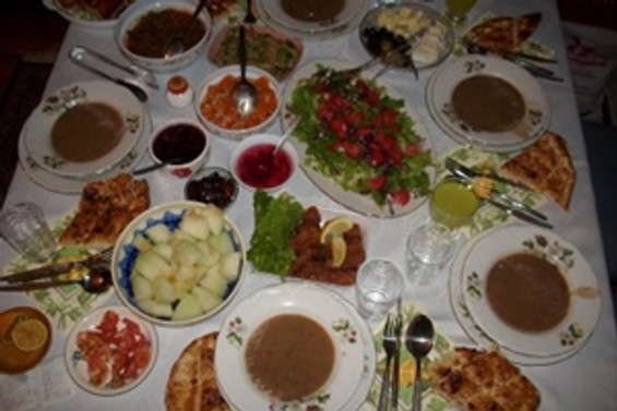 İftarda yemeğe 10 dakika mola verin