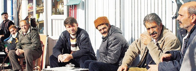 "3 milyon emeklinin yerine gençler çalışsın"