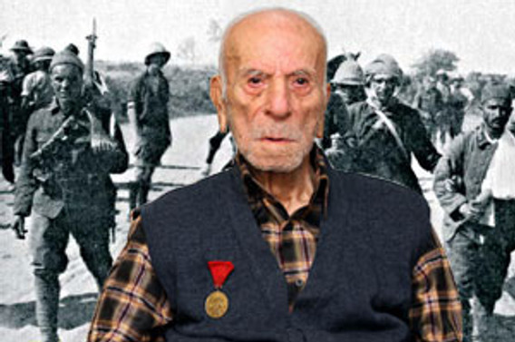 Son Gazi de gözlerini yumdu