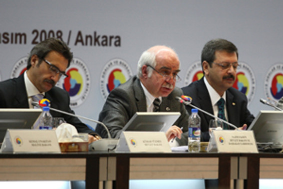 Olaylara 'hasar minimizasyonu' ile yaklaşıyoruz