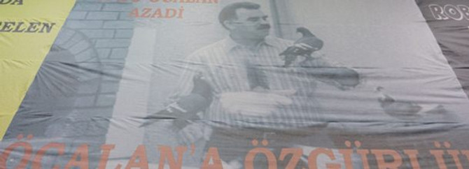 Öcalan'a haftada 3 saat sohbet hakkı
