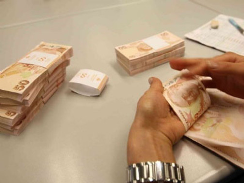 Bankacılık mevduatları 1 trilyon liraya yükseldi