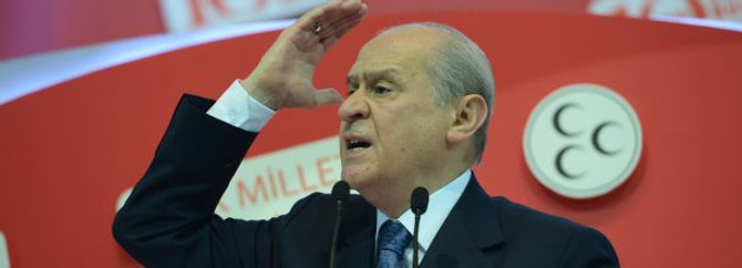 Türk milleti parçalanma yoluna giriyor
