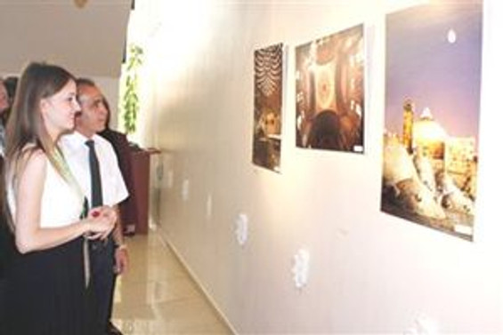 Anadolu'dan Renkler" sergisi Fransa'da açılacak