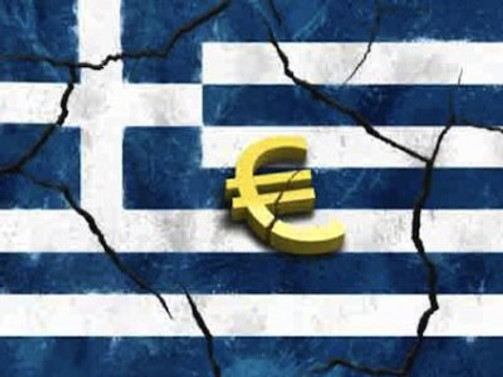 Fitch Yunanistan'ın notunu yükseltti