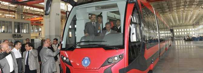İpekböceği raya indi