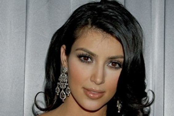 Kim Kardashian anne oluyor