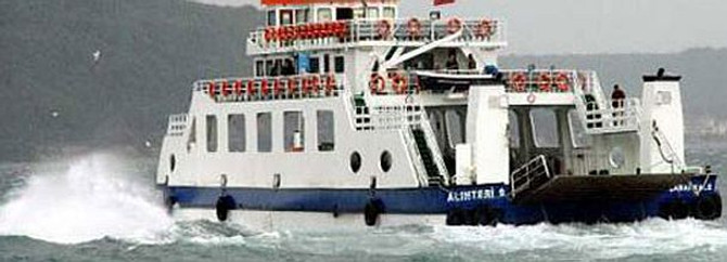 Lodos Çanakkale Boğazı'nı esir aldı