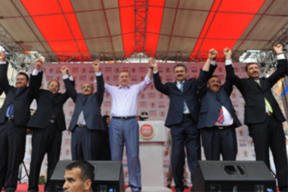 Erdoğan, CHP'ye Kırıkkale'den yüklendi