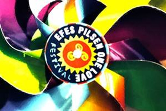 Blur, One Love Festival ile gelecek