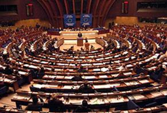 ”Parti kapatmalar AB'ye uyumlu değil”