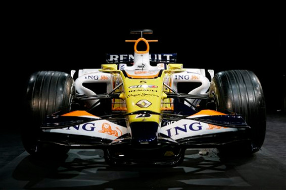 Renault, Formula 1'den 2 yıl men edildi