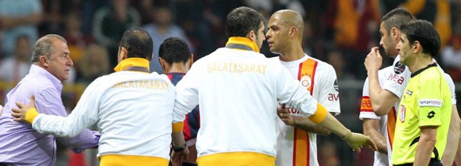 Terim açtı ağzını, yumdu gözünü