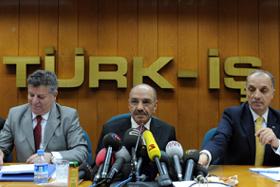 Türk-İş ve TİSK'ten Anayasa paketi için öneri