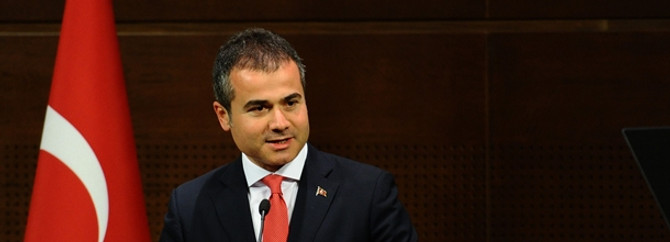 Meclis'te 'münafık' atışması