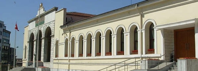 2 polis yaralı, 22 gözaltı var