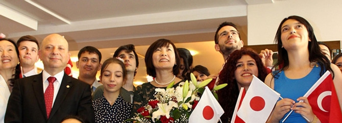 Akie Abe, Ankara Üniversitesi'ndeydi