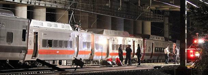 ABD'de iki tren çarpıştı