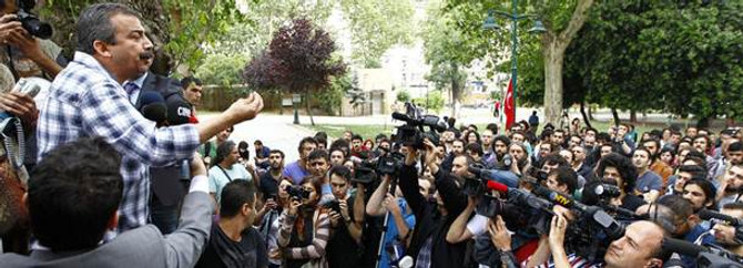 Önder de hastanelik oldu