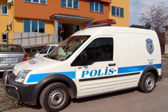 KCK operasyonunda gözaltına alınan 'belediye başkanı' serbest