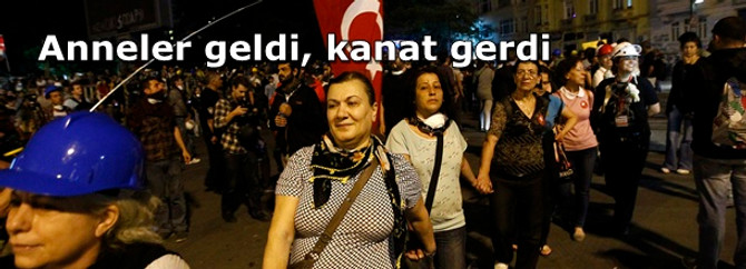 Anneler geldiler