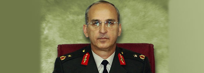 Tümgeneral Çubuklu görevine döndü