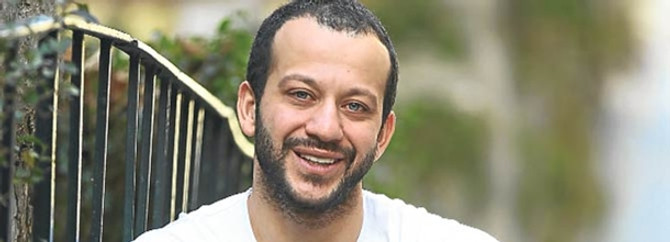 İki ünlü daha serbest