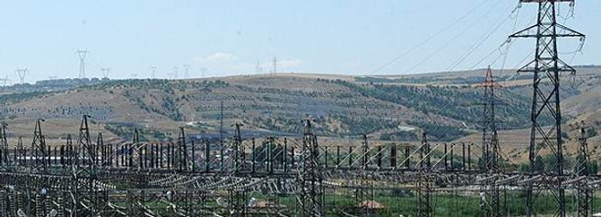 Enerji nakil hatları baz istasyonlarından tehlikeli