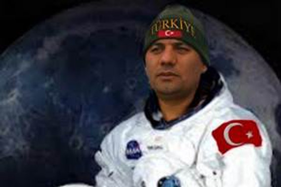 Bir twit at 10 bin lirayı kap