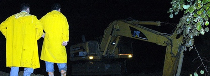 İki kadından birinin cansız bedenine ulaşıldı
