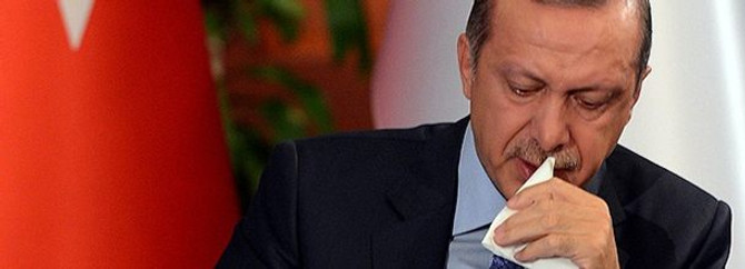 Erdoğan canlı yayında ağladı