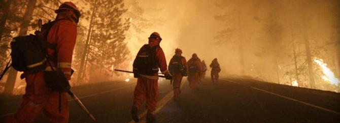 Yosemite yangını söndürülemiyor