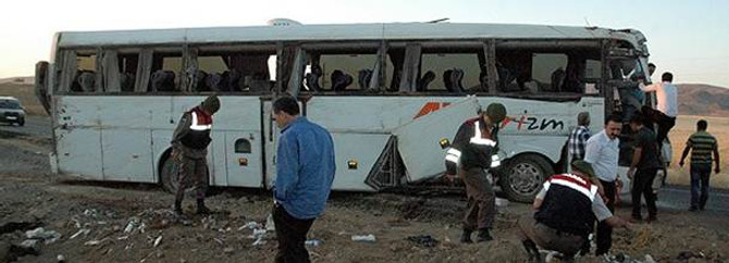 Kırşehir'de otobüs devrildi: 48 yaralı