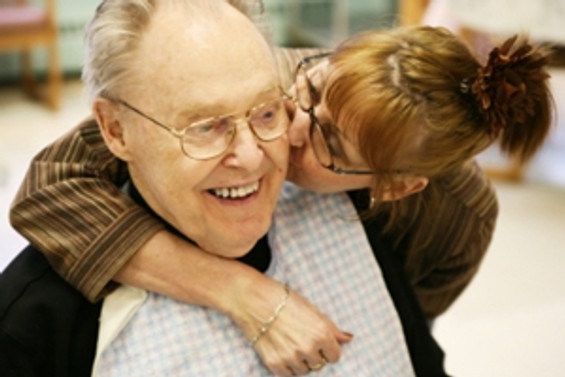 Alzheimer kan testiyle erken teşhis edilebilir