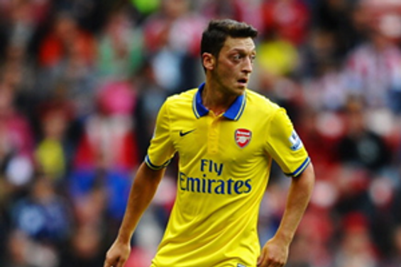 Mesut Özil babasıyla davalık oldu
