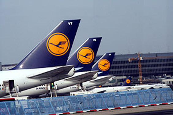 Lufthansa 104 milyon euro zarar etti