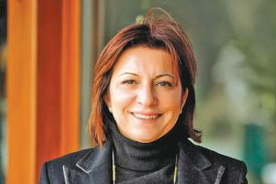 Sibel Çarmıklı serbest bırakıldı